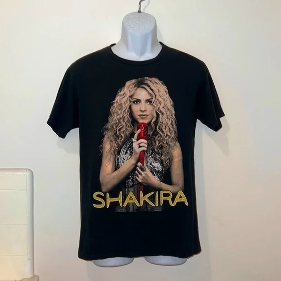 Unisex Shakira 2018 El Dorado World Tour Distressed Graphic Tee - Picture 1 of 12